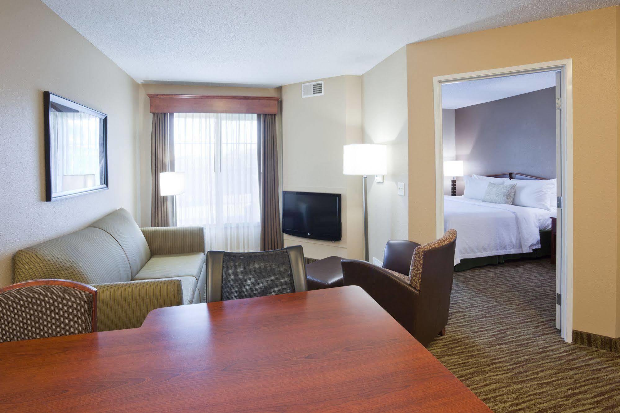 Grandstay Residential Suites Hotel - Eau Claire Eksteriør billede